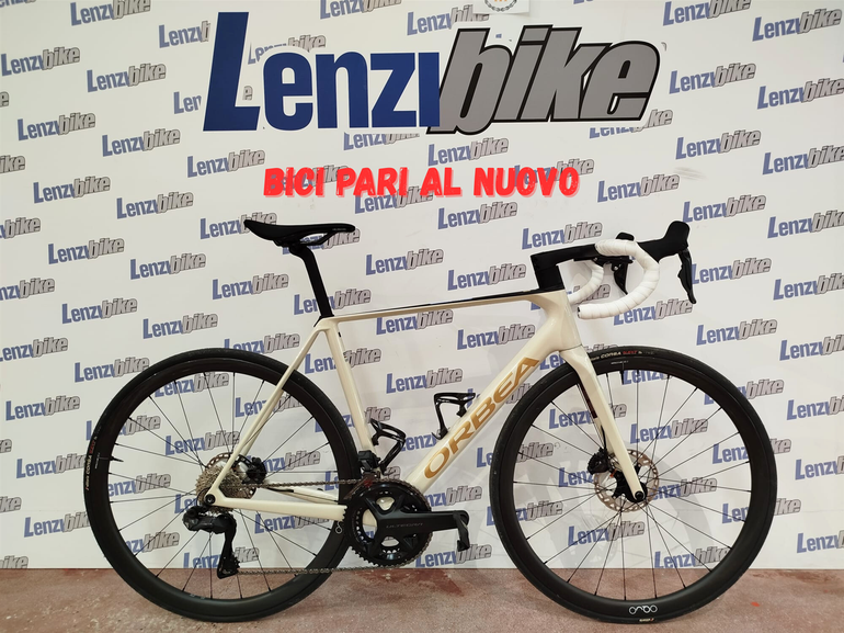Used Orbea Orbea Orca M20i 2024 Road & Gravel, Weiß — image 1 of 7