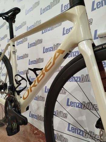 Used Orbea Orbea Orca M20i 2024 Road & Gravel, Weiß — image 5 of 7