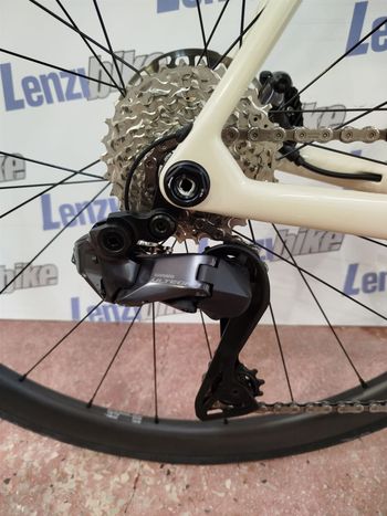 Used Orbea Orbea Orca M20i 2024 Road & Gravel, Weiß — image 7 of 7