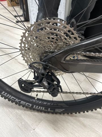 Tweedehands Scott Lumen eRIDE 910 2023 2023 Mountainbike — afbeelding 4 van 6