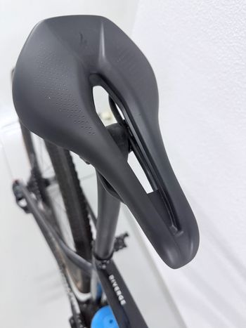 Used Specialized Diverge Expert Carbon 2022 2022 Road & Gravel — image 15 of 24