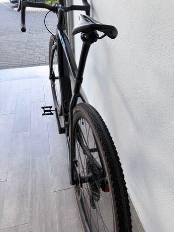 Used Specialized Diverge Expert Carbon 2022 2022 Road & Gravel — image 5 of 24