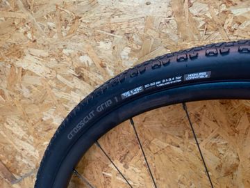 Used Giant Revolt X 1 2024 2024 Road & Gravel, Orange — image 11 of 11