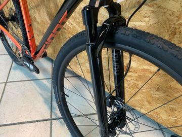 Used Giant Revolt X 1 2024 2024 Road & Gravel, Orange — image 7 of 11