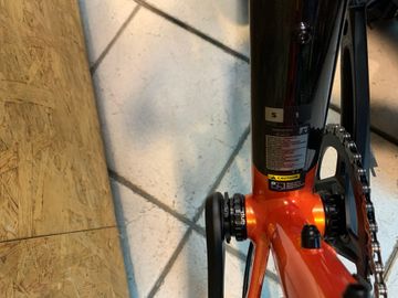 Used Giant Revolt X 1 2024 2024 Road & Gravel, Orange — image 10 of 11