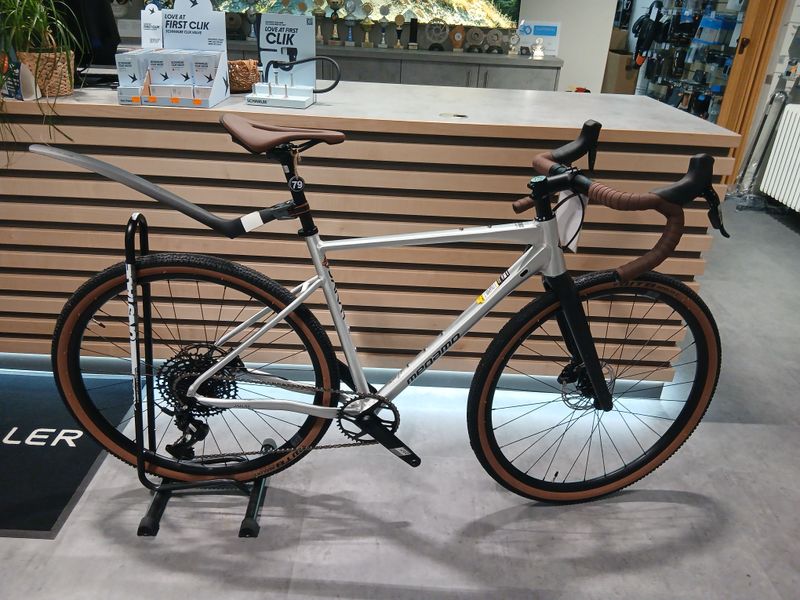 Megamo JAKAR 20 2025 2025 Road & Gravel d'occasion — image 1 sur 4