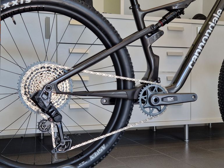 Used Cannondale SCALPEL CARBON 2 LEFTY 2025 Mountainbike, Black — image 2 of 5