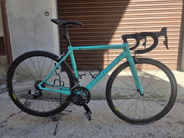 Bianchi Specialissima SRAM Red eTap 2017 Road & Gravel usato