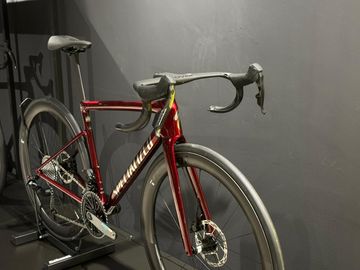 Used Specialized SL8 Pro 2026 Road & Gravel, Red — image 4 of 5