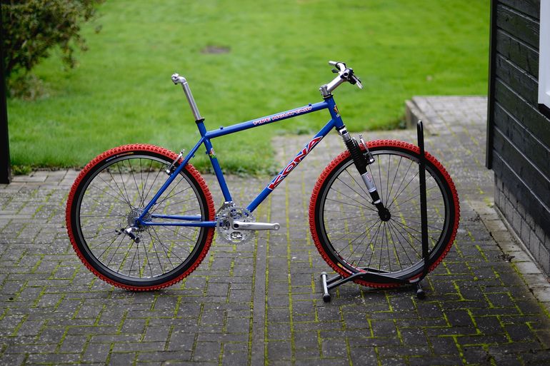 Kona Kona Fire Mountain 90s MTB – Deore XT, RockShox, Vintage