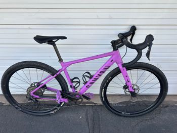 Used Canyon Grizl 7 1by 2022 2022 Road & Gravel, Violett — image 1 of 5