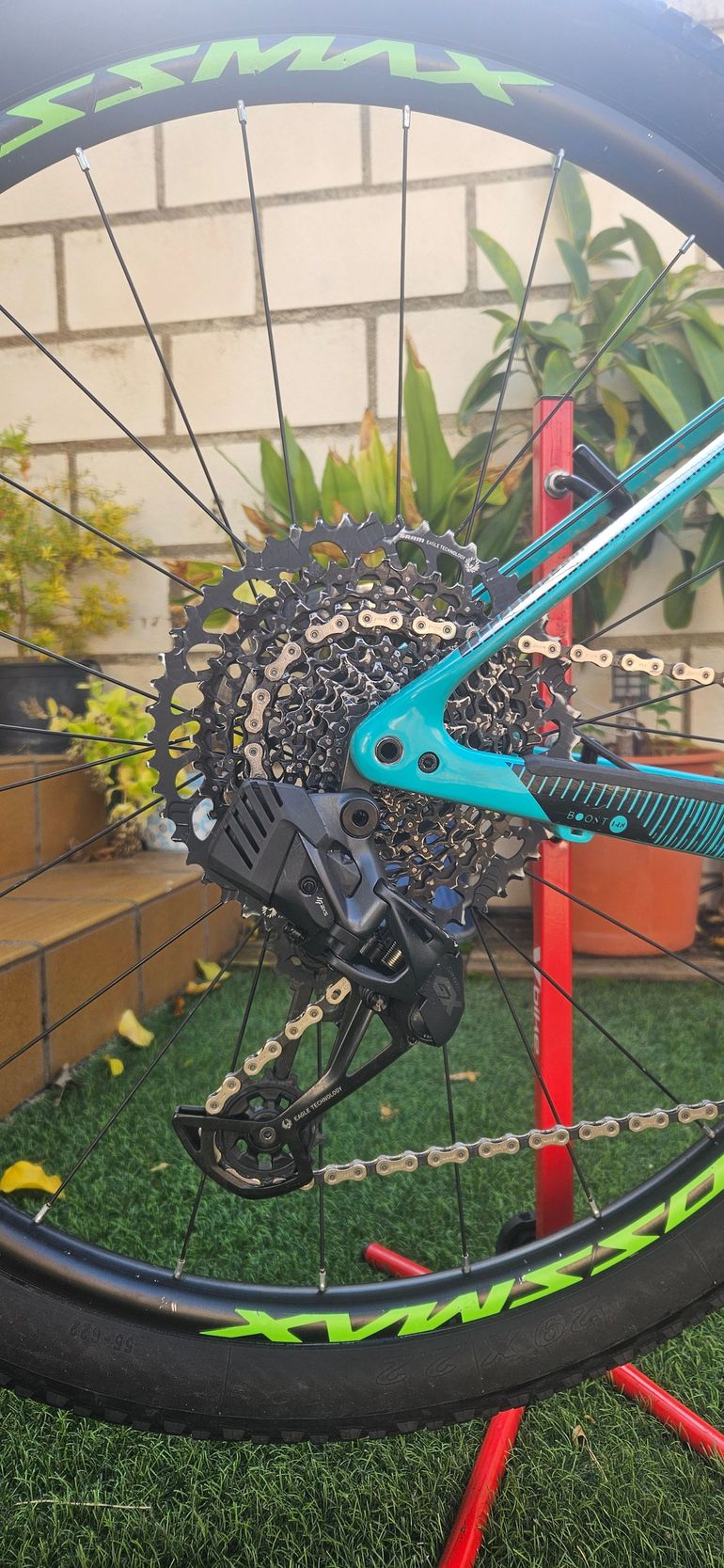 Used Orbea Alma SRAM GX Eagle AXS 2019 Mountainbike, Green, 29 — image 2 of 11