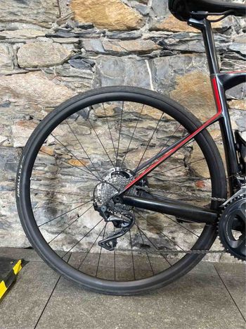 Used BMC Teammachine SLR02 DISC TWO 2019 2019 Road & Gravel — image 3 of 5