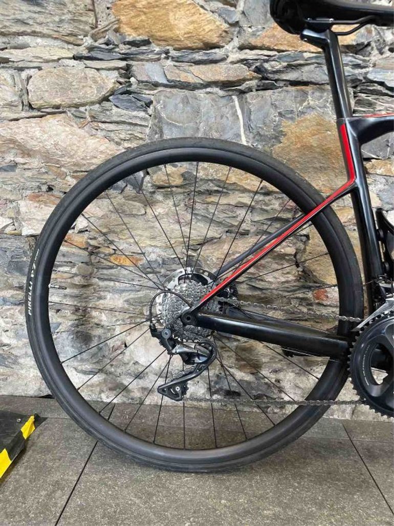 Used BMC Teammachine SLR02 DISC TWO 2019 2019 Road & Gravel — image 3 of 5