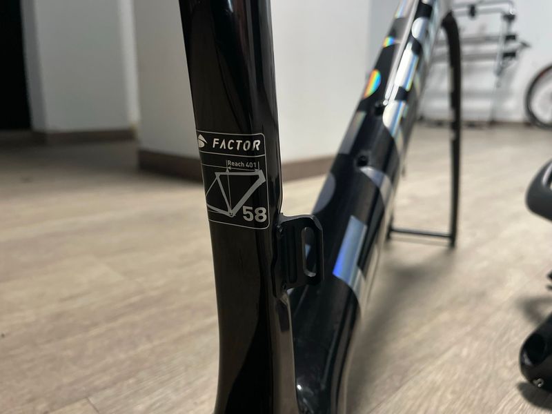 Used Factor O2 VAM 2024 Road & Gravel, Black — image 4 of 11
