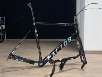 Used Factor O2 VAM 2024 Road & Gravel, Black — image 2 of 11
