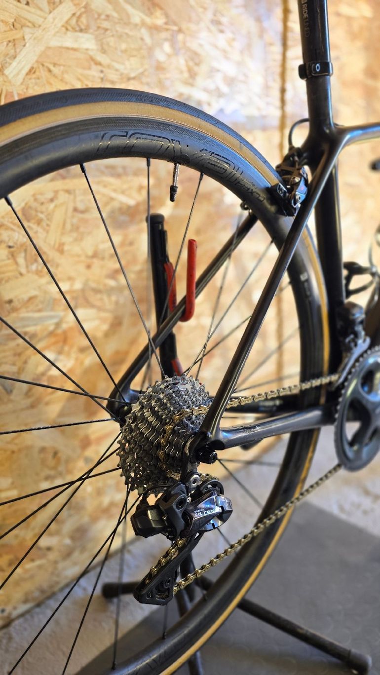 Used Trek Domane Shimano Ultegra Di2 2017 Road & Gravel, Schwarz — image 3 of 3