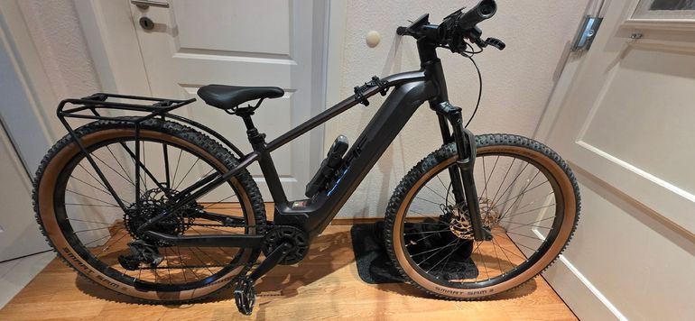 Used CUBE REACTION HYBRID EXC 750 29 Trapeze 2022 2022 Mountainbike, Violett, 29 — image 1 of 9