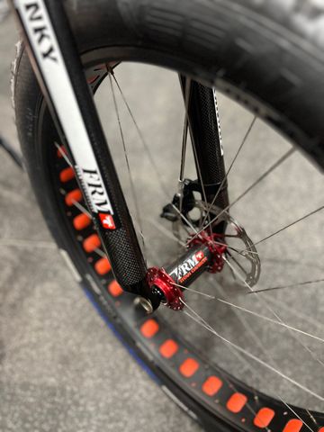 Gebrauchtes FRM FAT 8HP 2022 Mountainbike, Rot — Bild 4 von 4