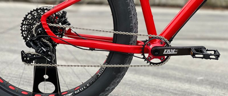 Gebrauchtes FRM FAT 8HP 2022 Mountainbike, Rot — Bild 3 von 4