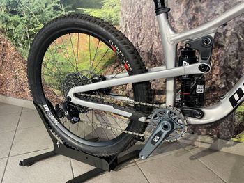 Used Propain Tyee 6 AL 27,5 Small Raw 2025 Mountainbike, Light Gray — image 2 of 10