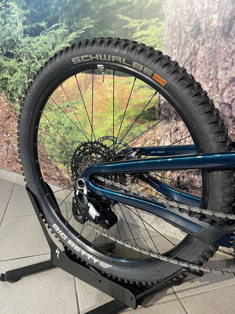 Used Propain Tyee 6 CF 29 Deep Forest 2024 Mountainbike, Blue — image 4 of 10
