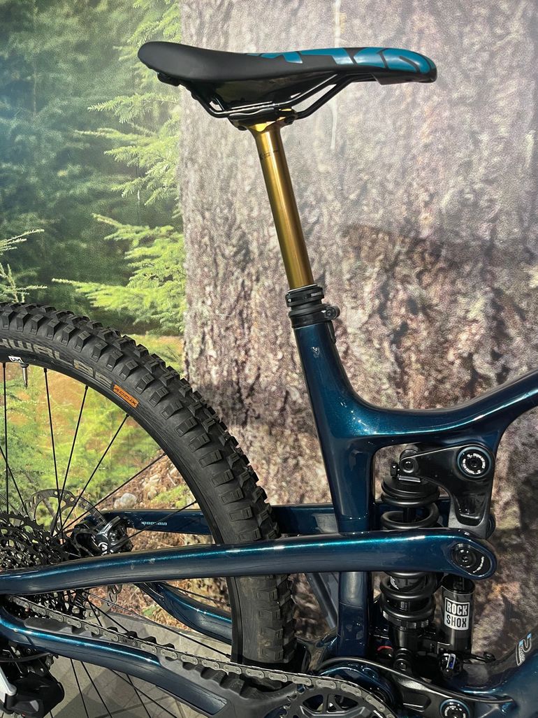 Used Propain Tyee 6 CF 29 Deep Forest 2024 Mountainbike, Blue — image 2 of 10