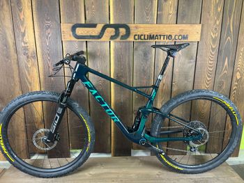 Used Factor LANDO XC 120 Mm Custom 2023 Mountainbike — image 3 of 13