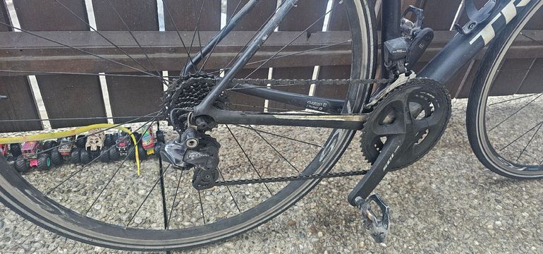 Used Trek Émonda SL 7 2017 Road & Gravel, Black — image 3 of 11