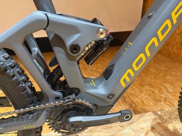 Gebrauchtes Mondraker Dune R 2025 2025 Mountainbike, Hellgrau — Bild 4 von 8