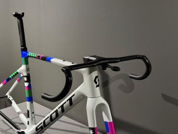 Used Scott Addict RC GR HMX Frameset 2024 Road & Gravel, White — image 6 of 6