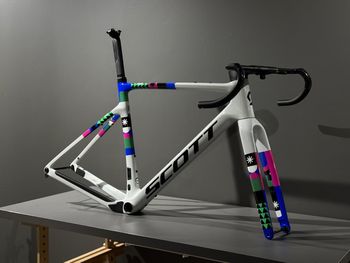 Brugt Scott Addict RC GR HMX Frameset 2024 Road & Gravel — billede 2 af 6