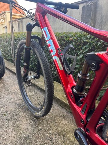 Used BMC Fourstroke 01 ONE 2022 2022 Mountainbike, Red, 29 — image 3 of 8