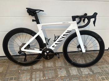 Used Canyon Aeroad CF SLX 7 Di2 2026 2026 Road & Gravel, White — image 2 of 3
