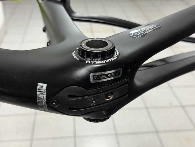 Used Pinarello PINARELLO F9 DISC RAZOR BLACK FRAME 2023 Frameset 2023 Road & Gravel, Black — image 4 of 6