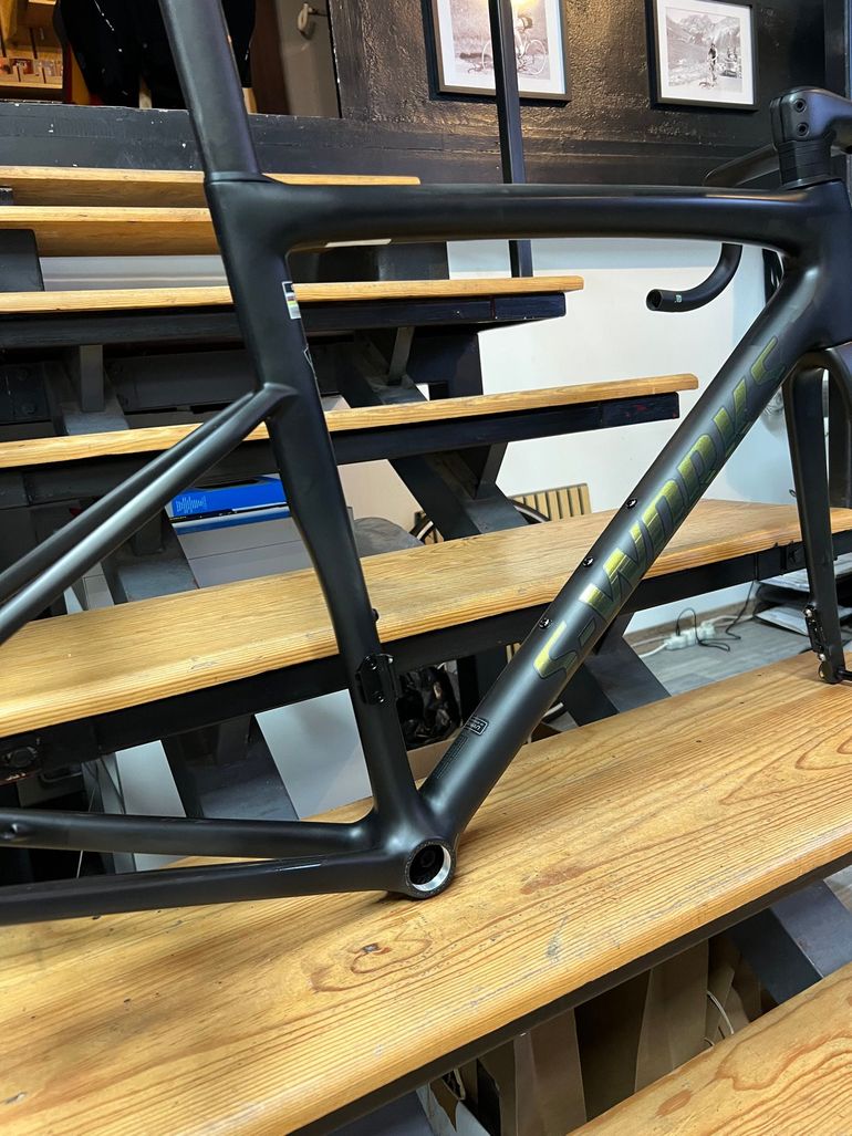 Used Specialized S-works SL8 2025 Road & Gravel, Black — image 4 of 6