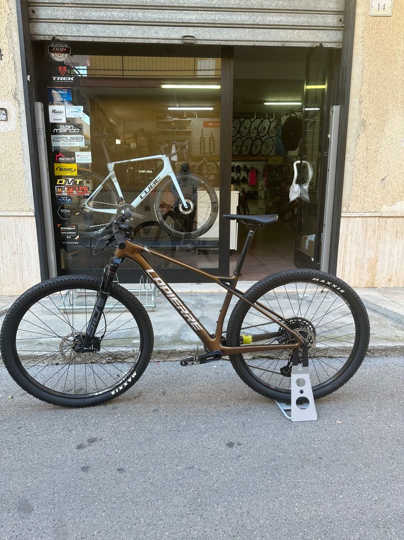 Used Lapierre Prorace CF 6.9 2023 2023 Mountainbike, Orange, 29 — image 1 of 6