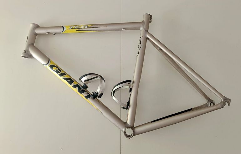 Used Giant TCR ALUXX SL  TEAM ONCE 1999 Frameset 1999 Road & Gravel, Grigio chiaro — image 3 of 12