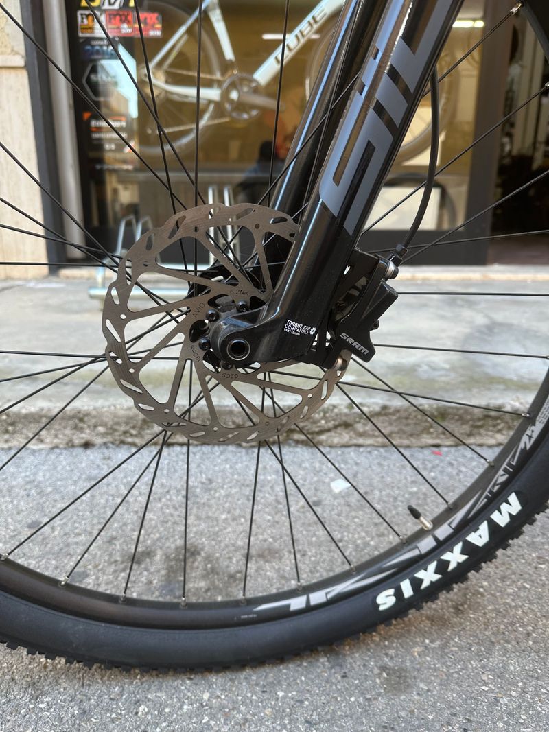 Lapierre Prorace CF 6.9 2023 2023 Mountainbike d'occasion — image 6 sur 6