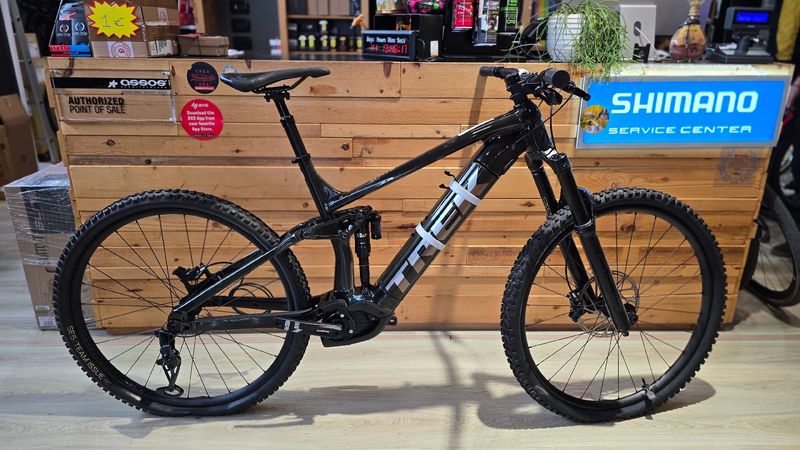 Used Trek Rail 9 2022 2022 Mountainbike, Green, 29 — image 1 of 4