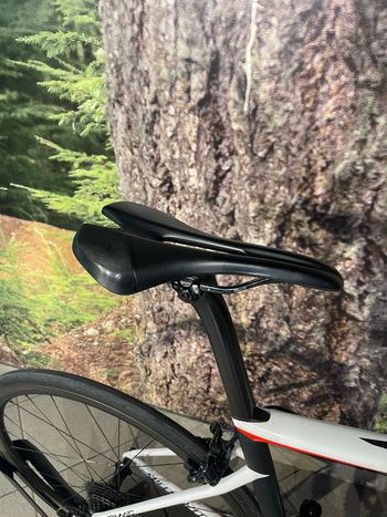Used Specialized Tarmac Shimano Dura Ace 2018 Road & Gravel, White — image 5 of 8