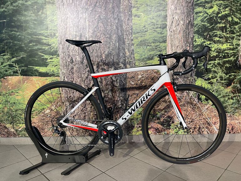 Used Specialized Tarmac Shimano Dura Ace 2018 Road & Gravel, White — image 1 of 8