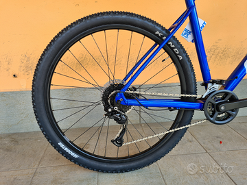Brugt Giant Talon 3 2022 Mountainbike — billede 3 af 11