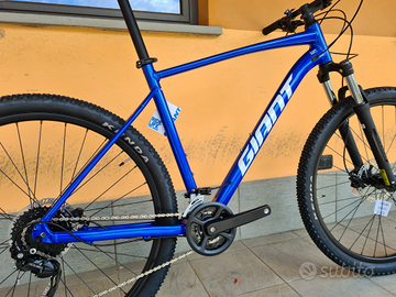 Brugt Giant Talon 3 2022 Mountainbike — billede 9 af 11