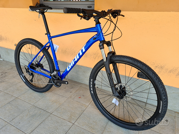 Brugt Giant Talon 3 2022 Mountainbike — billede 2 af 11