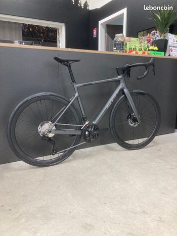 Used Scott Scott Addict 30 Shimano 105 Di2 2025 Road & Gravel, Light Gray — image 3 of 3