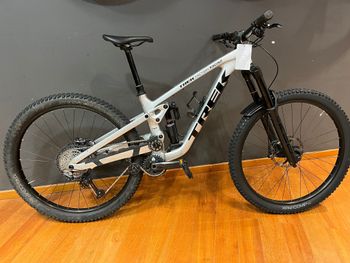 Trek, Slash 9.8 XT Gen 6 2024