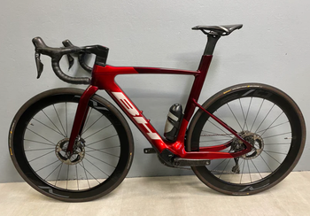 Used BH iAEROLIGHT PRO 1.9 2024 2024 Road & Gravel, Red — image 2 of 10