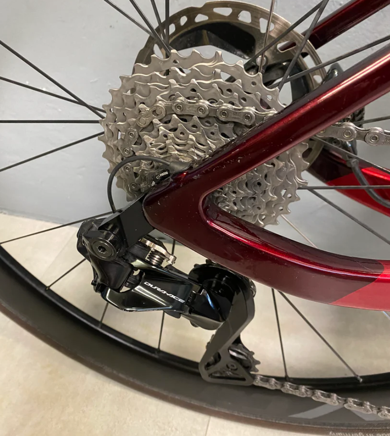 Used BH iAEROLIGHT PRO 1.9 2024 2024 Road & Gravel, Red — image 4 of 10