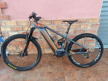 Used Mondraker e-Crusher Carbon R+ 2018 2018 Mountainbike, Hellgrau, 27.5 — image 2 of 20